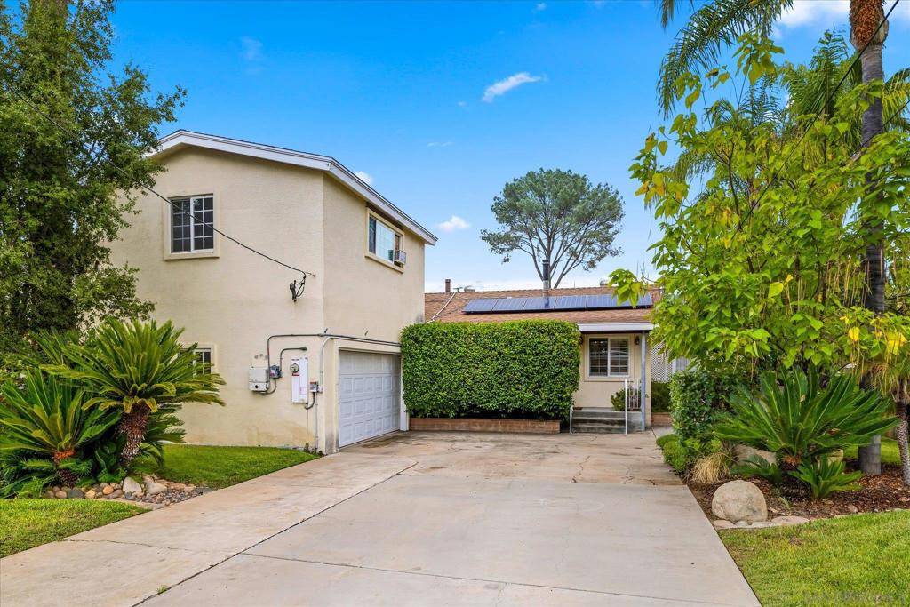 Lakeside, CA 92040,9731 Lakeview Rd