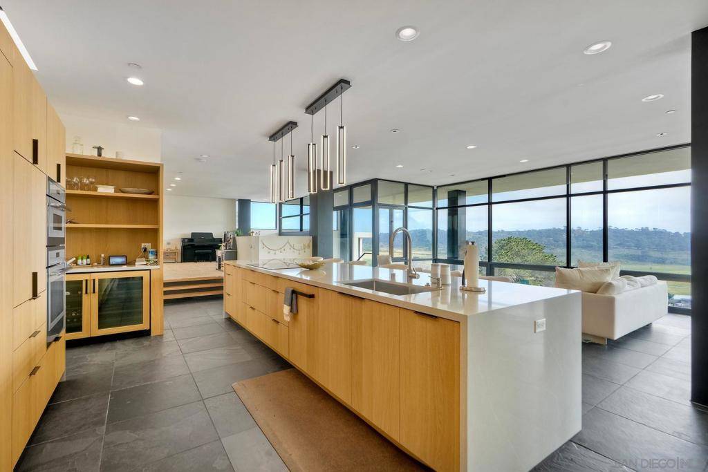 Del Mar, CA 92014,12911 Via Grimaldi