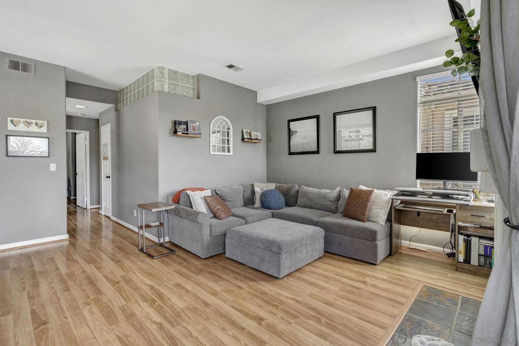 Oceanside, CA 92056,3432 Cameo Dr #63