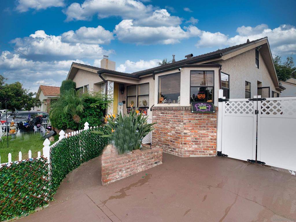 La Mesa, CA 91942,7330 Colony RD.