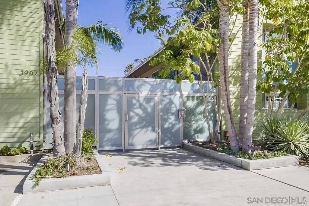 San Diego, CA 92103,3907 Georgia St #12