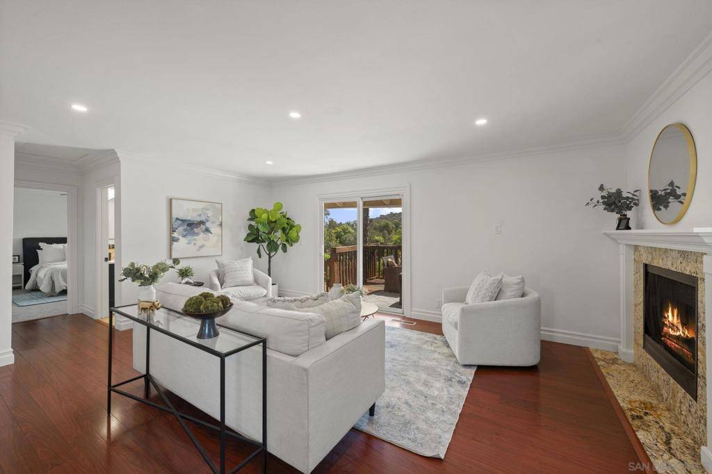 Escondido, CA 92027,1973 Kinross Ct