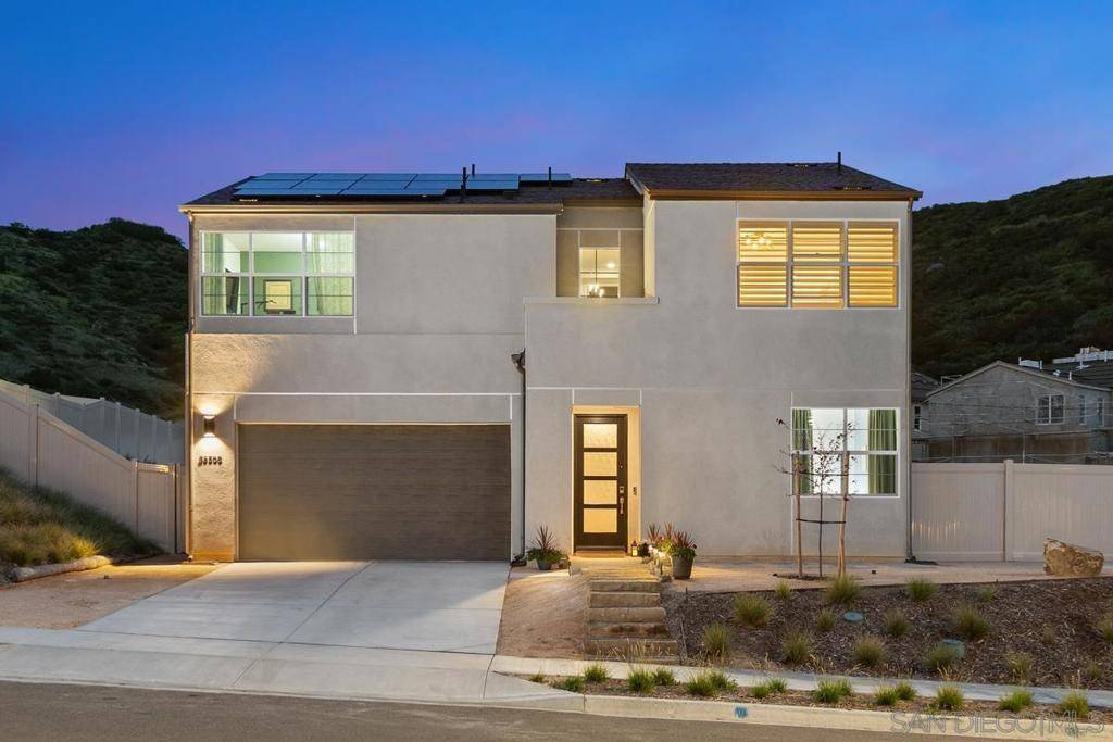 Fallbrook, CA 92028,35505 Orchard Trails