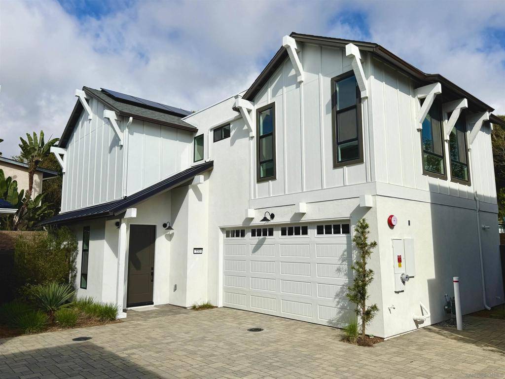 Encinitas, CA 92024,553 N Vulcan Ave