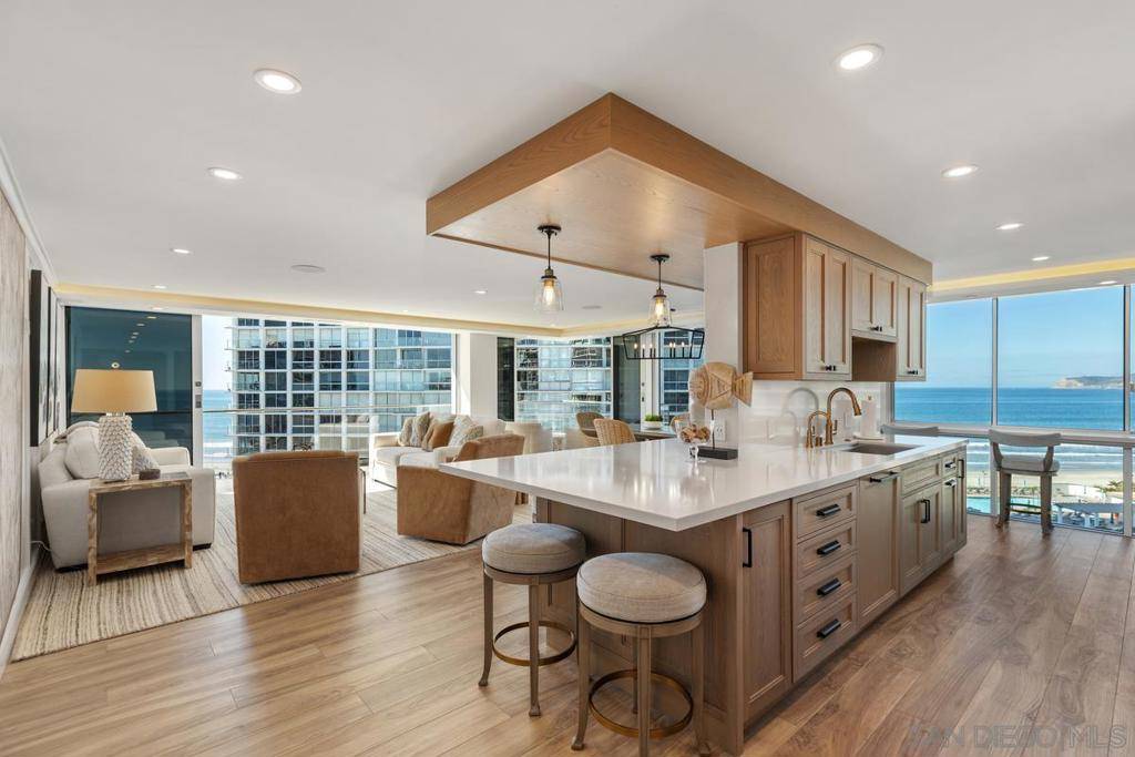 Coronado, CA 92118,1750 Avenida Del Mundo #607