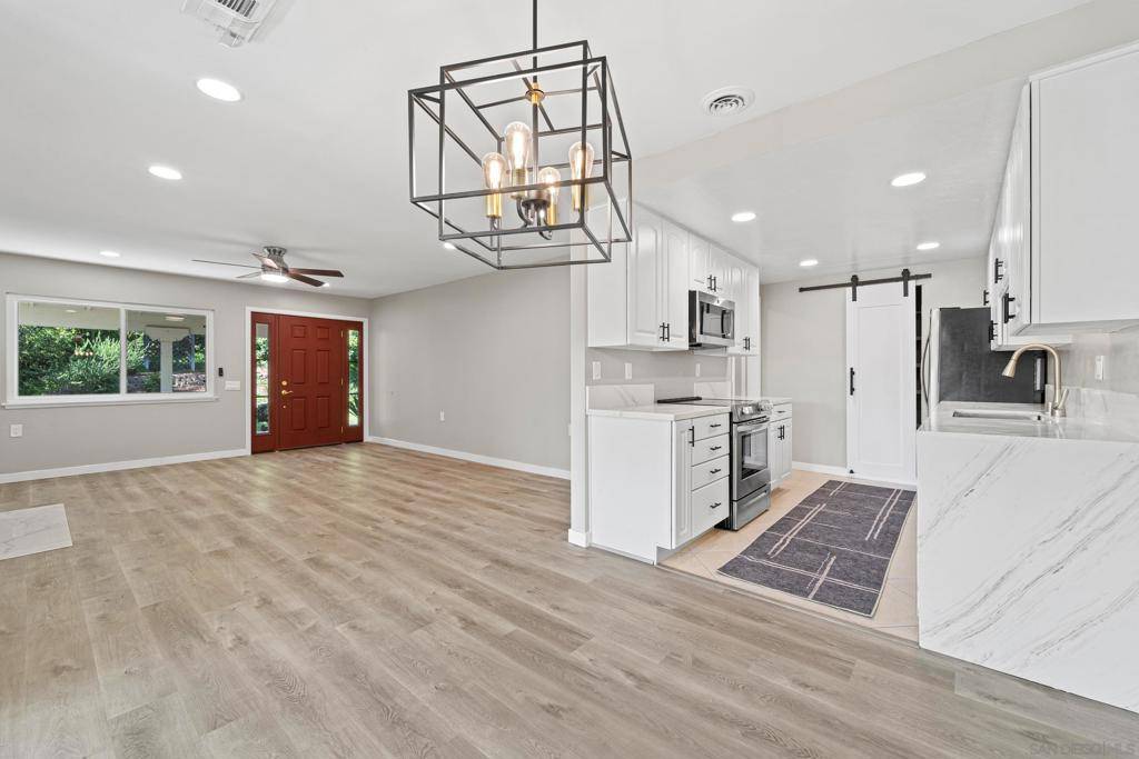 San Diego, CA 92128,12424 Rios Road