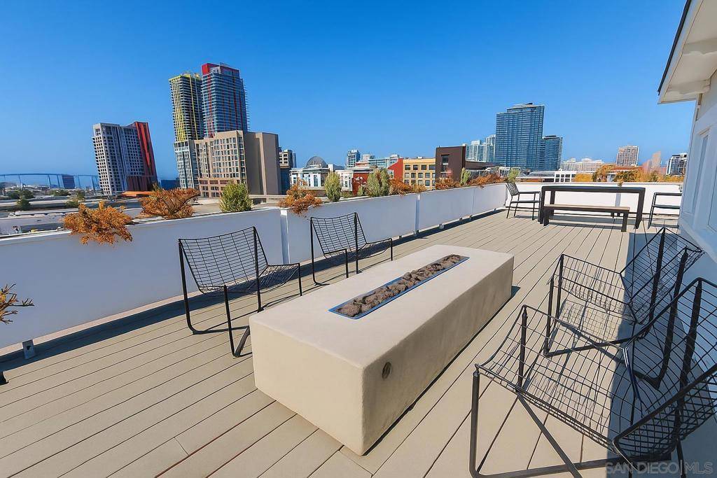 San Diego, CA 92101,768 17th