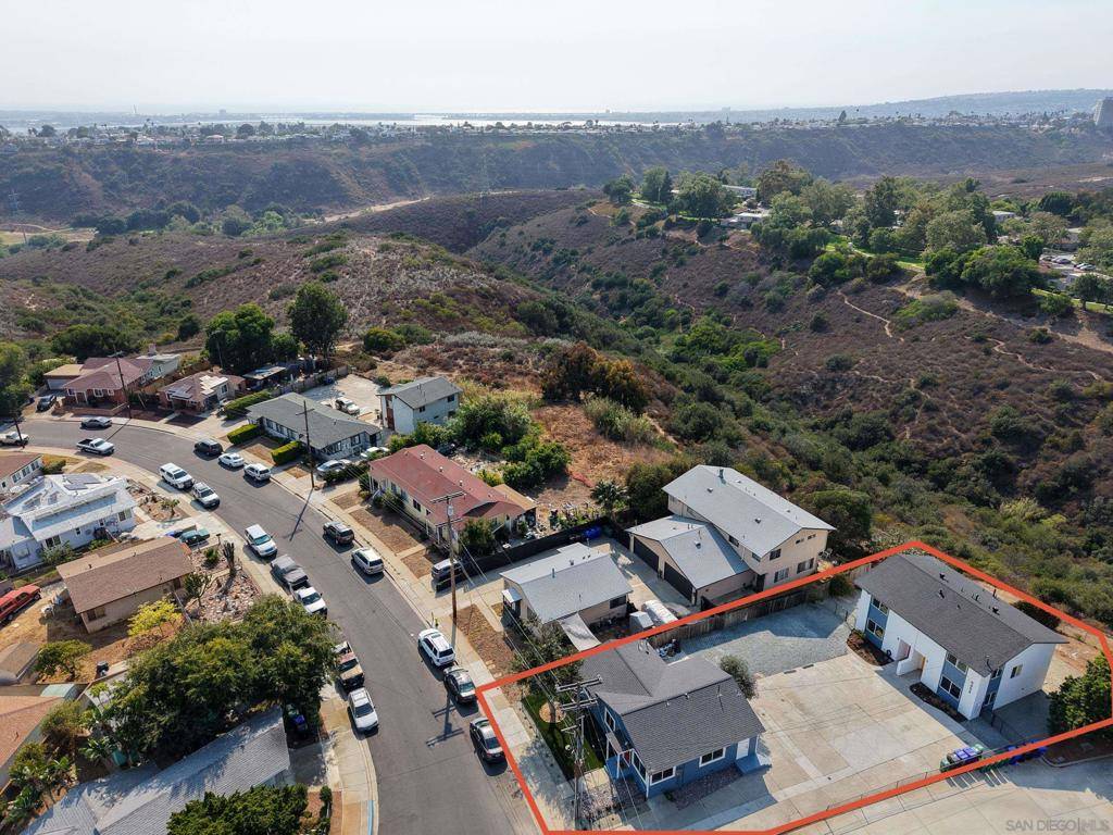 San Diego, CA 92111,6492 6494 Lanston St.