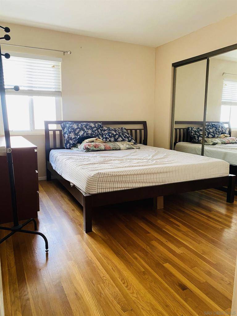 San Diego, CA 92105,2215 Susan Pl