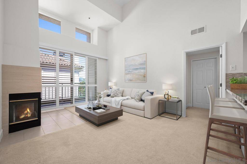 San Diego, CA 92108,640 Camino De La Reina #1401