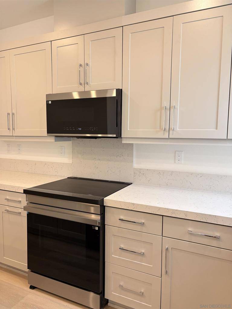 San Marcos, CA 92078,432 Caliper Way