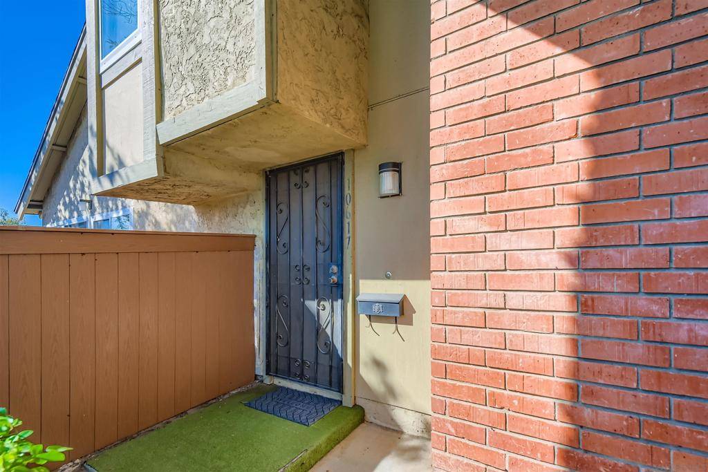 San Diego, CA 92124,10617 Escobar Dr