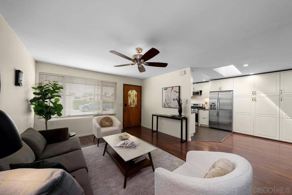 San Diego, CA 92117,4034 Conrad Avenue