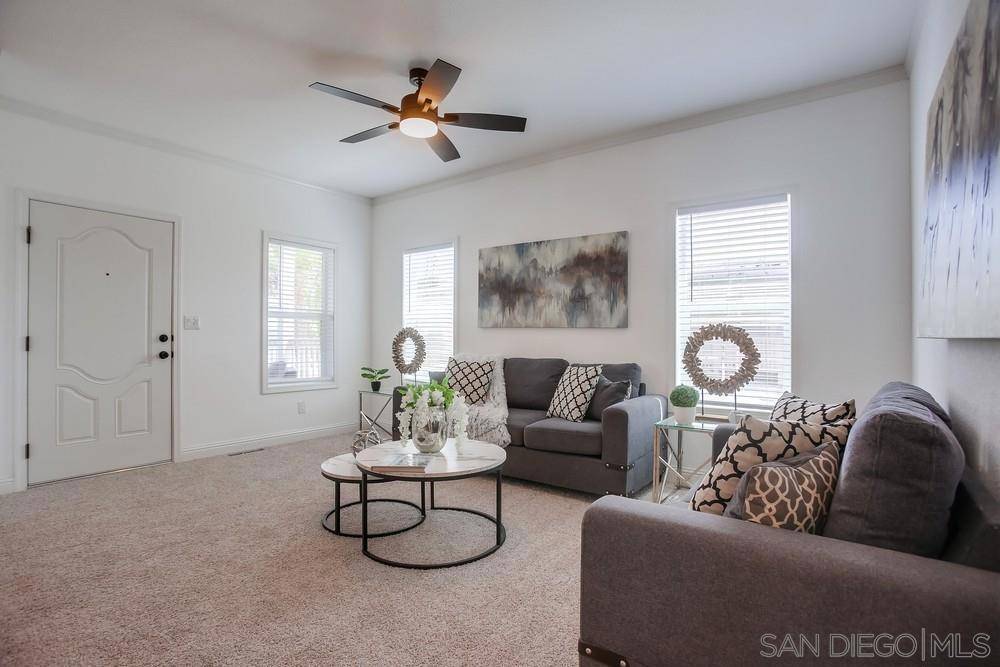 Carlsbad, CA 92011,7025 San Bartolo St ##42