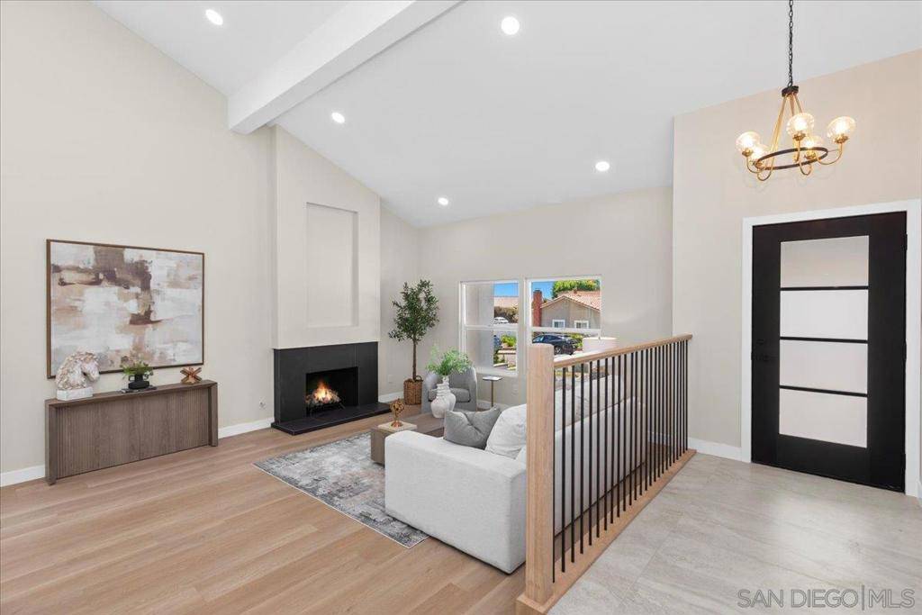 Encinitas, CA 92024,2128 Mountain Vista Dr