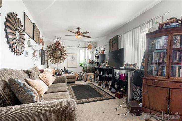 San Diego, CA 92113,811 S 32nd St