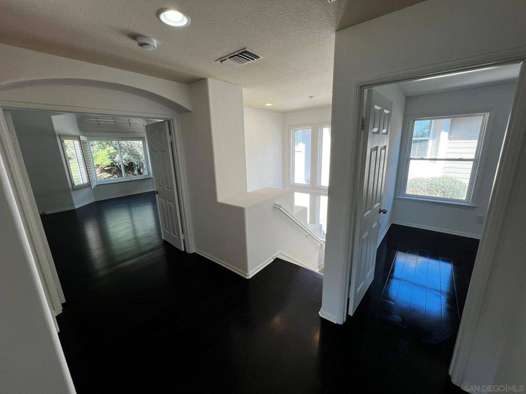 Encinitas, CA 92024,1090 Alexandra Ln