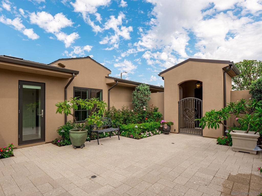 Costa Mesa, CA 92626,1879 Tahiti Drive