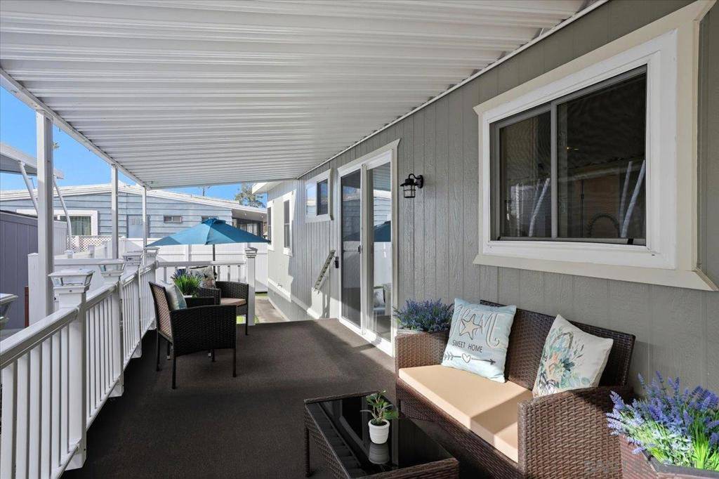 Carlsbad, CA 92011,7023 San Bartolo Street #41