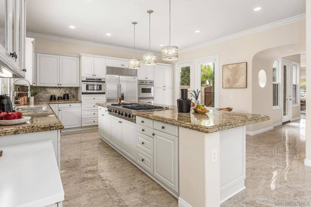 San Diego, CA 92130,5582 Valerio Trl