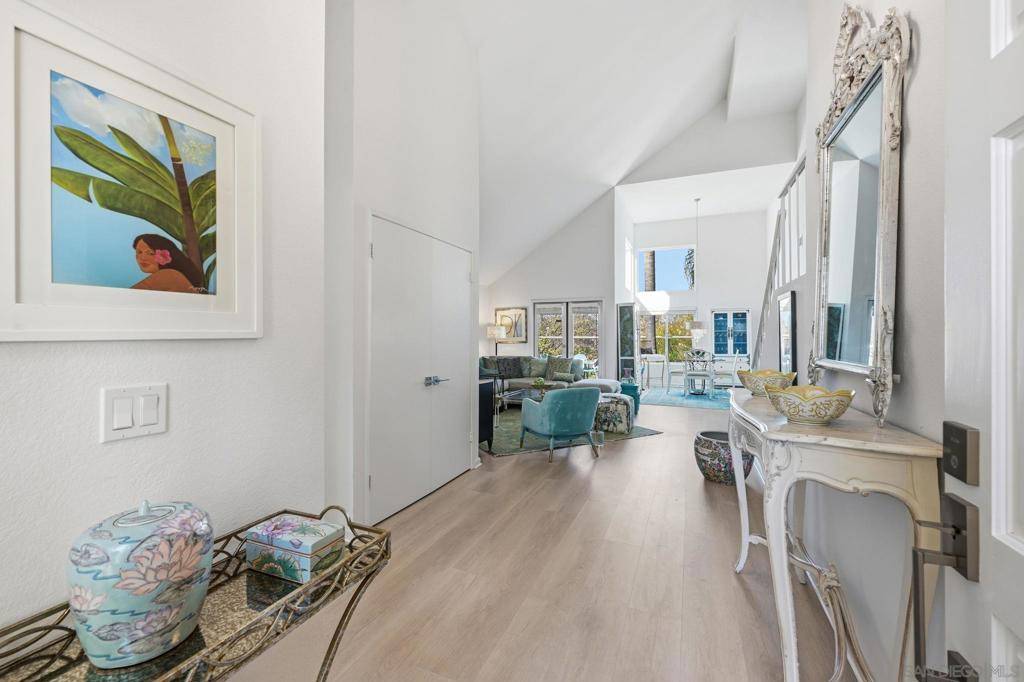 Encinitas, CA 92024,3626 Lorimer Ln