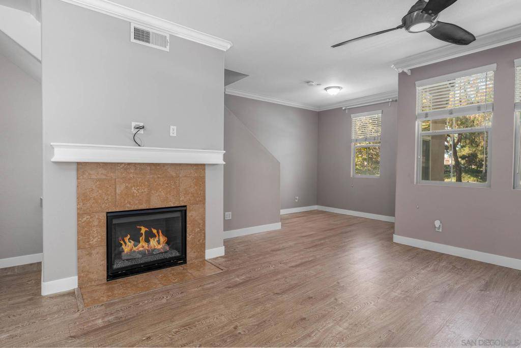 Chula Vista, CA 91913,1883 Aquamarine Ct #7