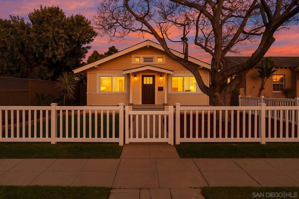 Coronado, CA 92118,311 B Ave