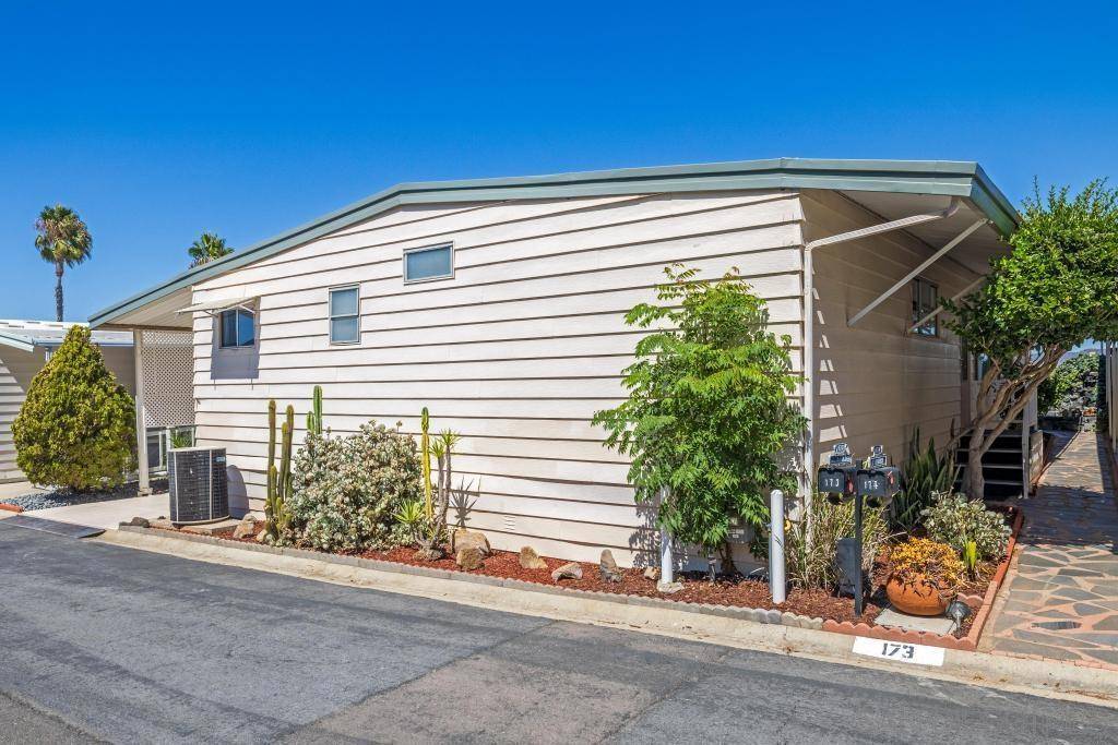 Santee, CA 92071,7467 Mission Gorge Road #173
