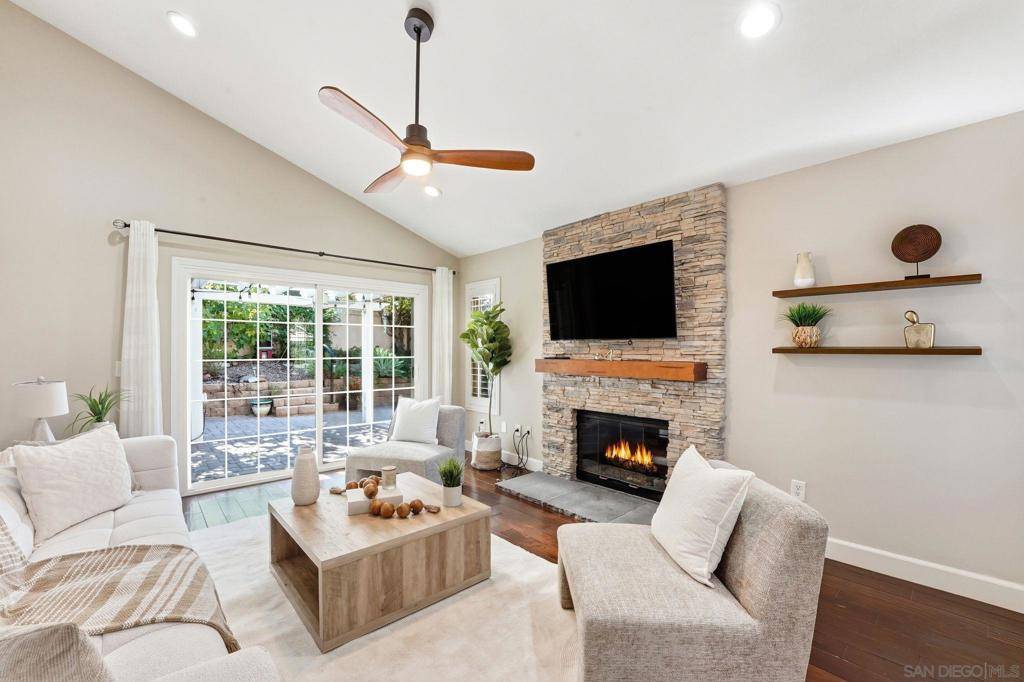 San Diego, CA 92128,10462 Rancho Carmel Dr