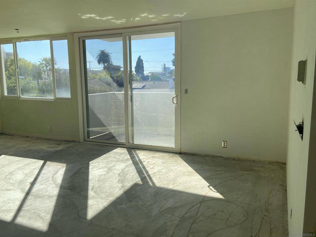 San Diego, CA 92104,1907 Robinson Ave #309