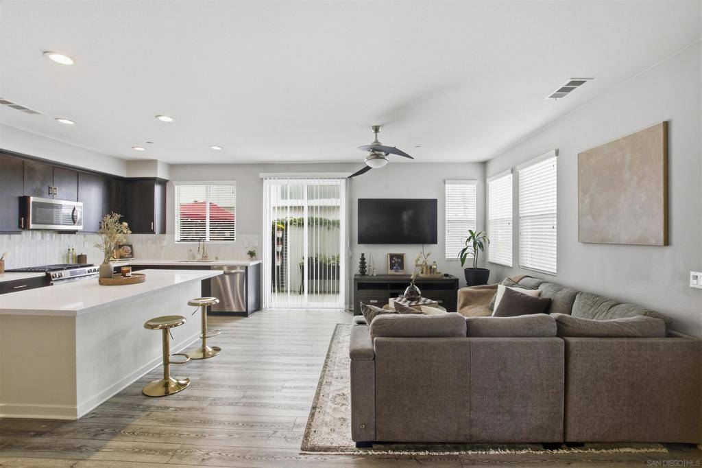 Chula Vista, CA 91915,2018 Foxtrot Loop Unit 1 #1