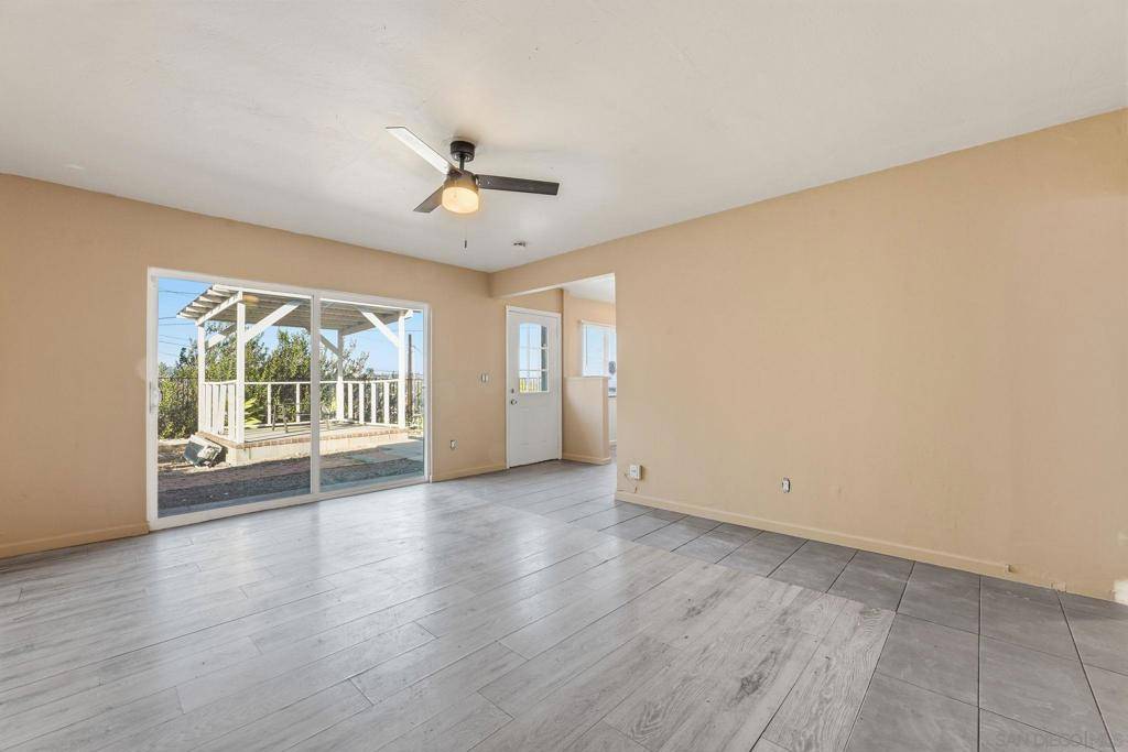 San Diego, CA 92114,6431 37 Madrone Ave