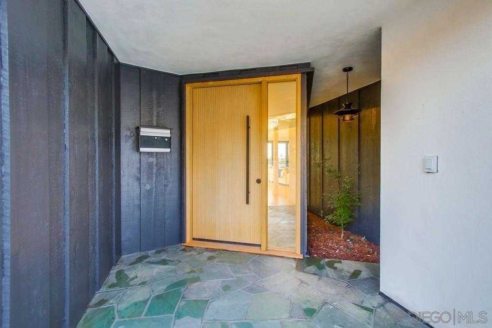 San Diego, CA 92120,6347 Elmhurst Dr