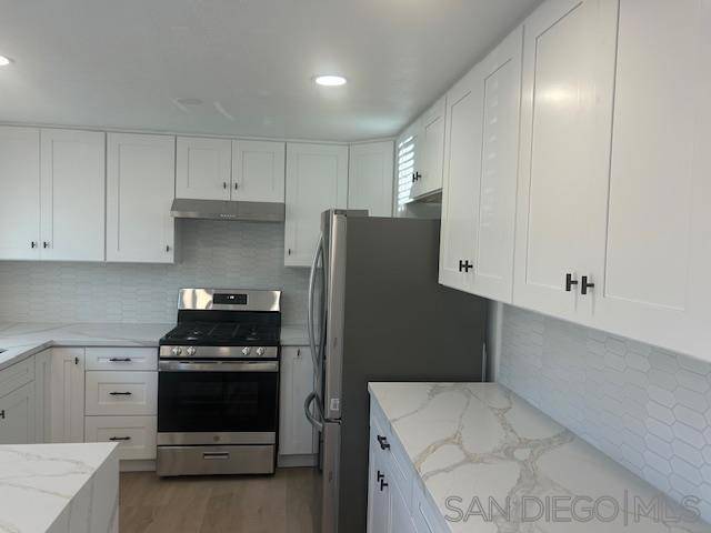 Poway, CA 92064,13520 Carriage Road