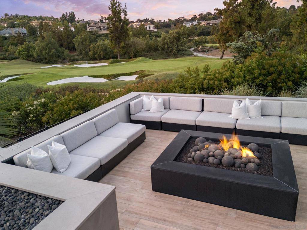 Rancho Santa Fe, CA 92067,5986 Greensview Ct