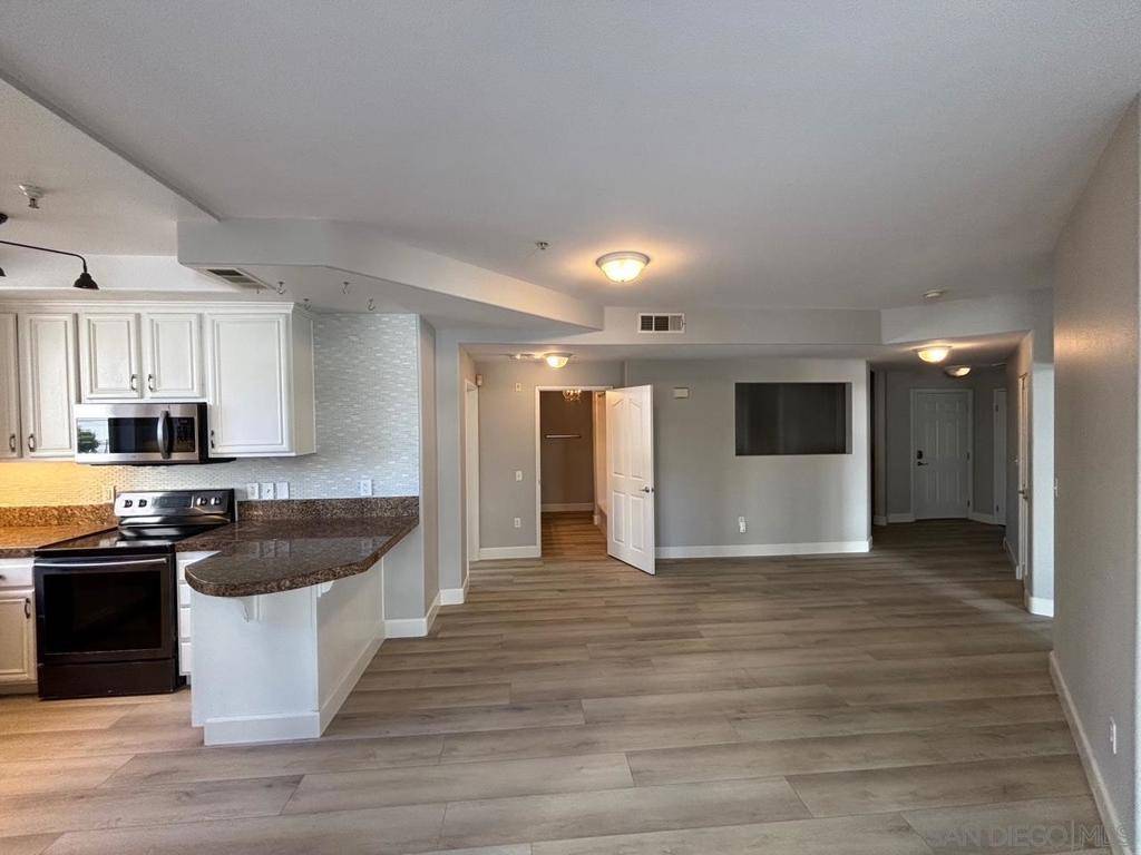 San Diego, CA 92101,235 Market St #206