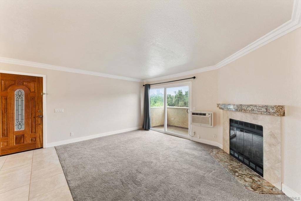 Escondido, CA 92026,1075 N Escondido Blvd #209