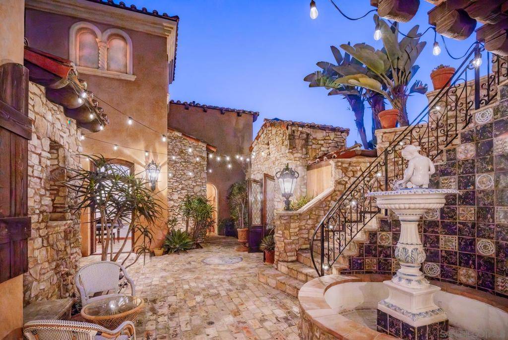 Rancho Santa Fe, CA 92067,18113 El Brazo