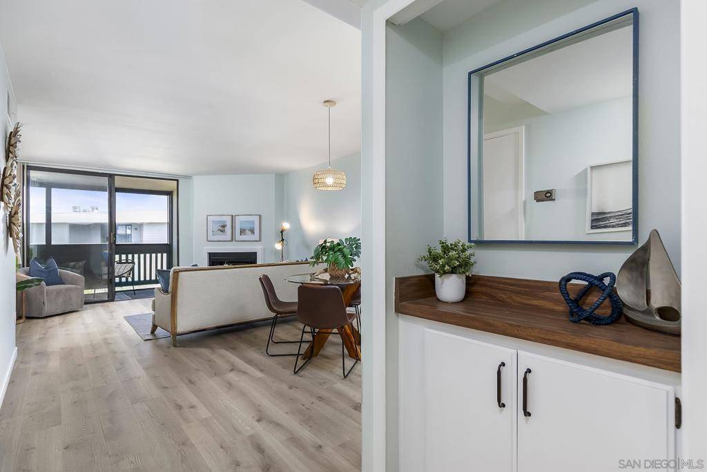 San Diego, CA 92110,3098 Rue Dorleans #302