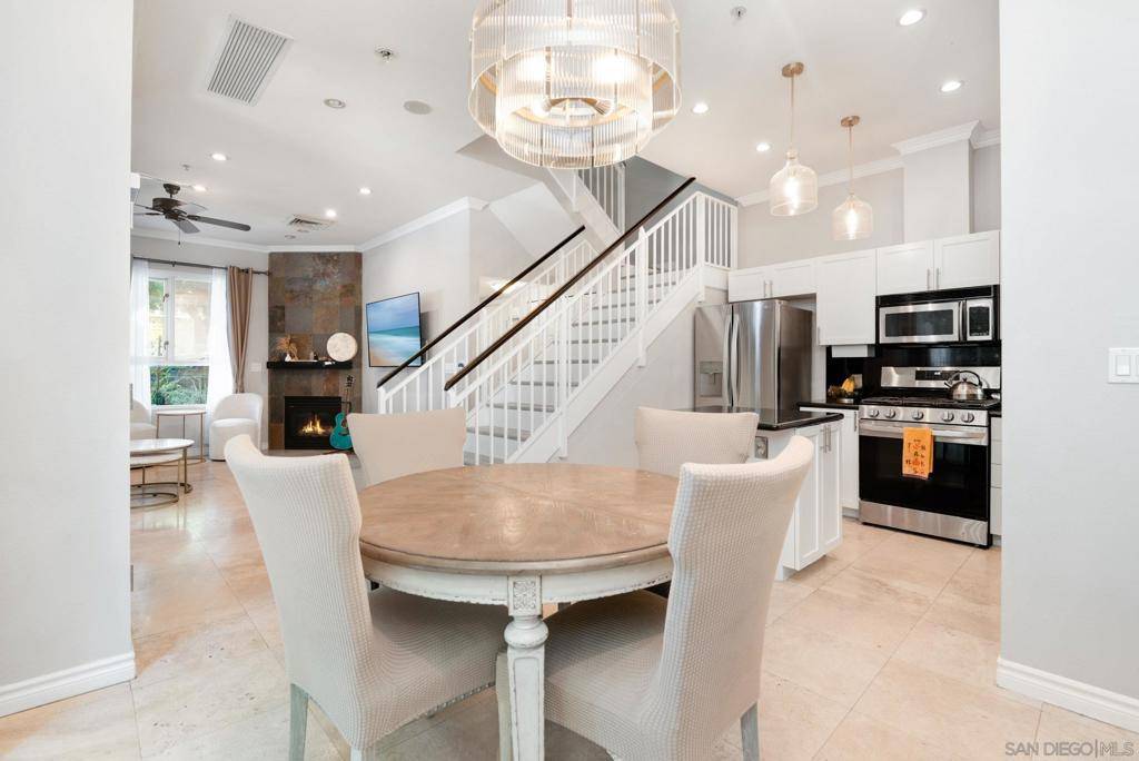 San Diego, CA 92101,1277 Kettner Blvd #102