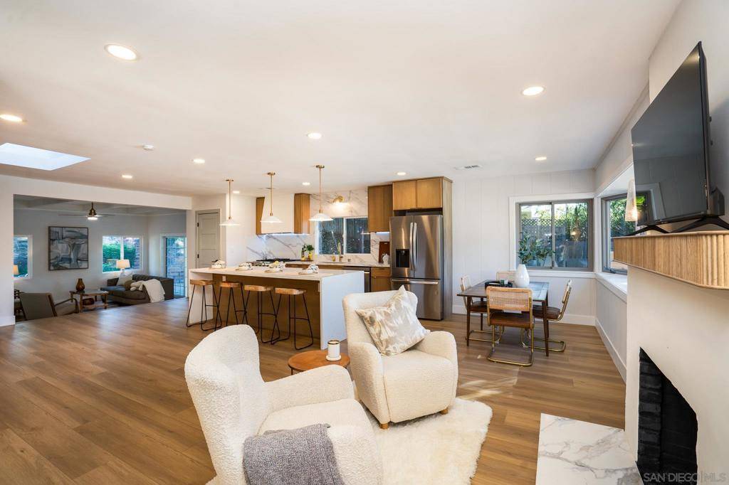 Poway, CA 92064,14259 Midland Rd