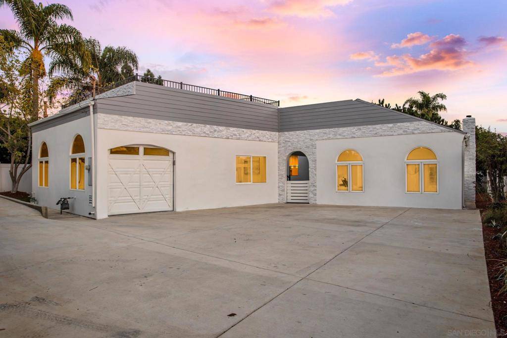 Oceanside, CA 92054,1513 California St