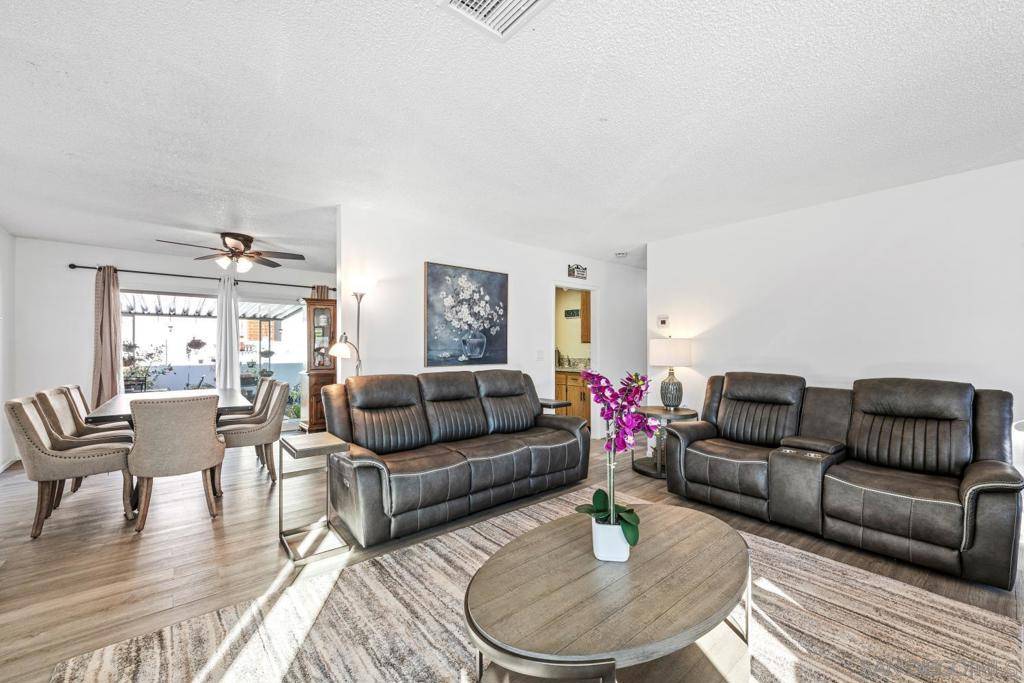 San Diego, CA 92111,3374 Ashford St