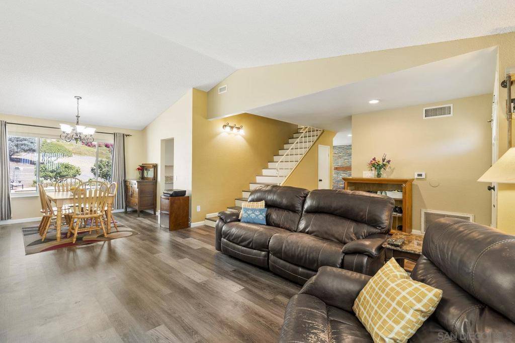 San Diego, CA 92129,13879 Paseo Cardiel