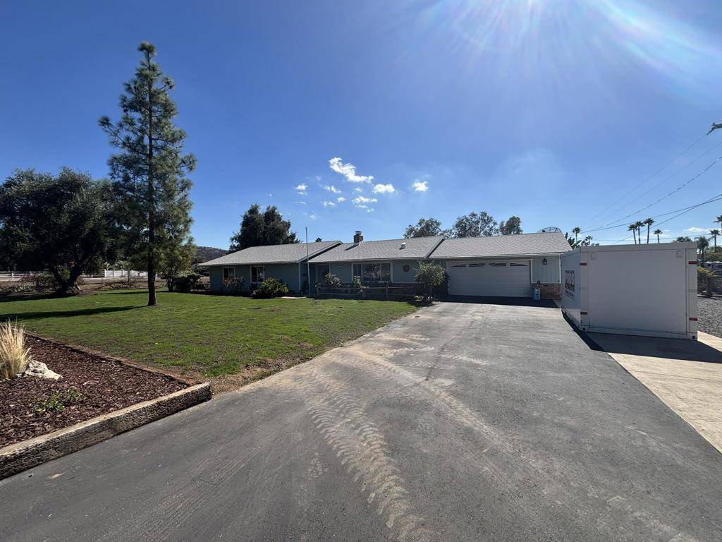 Ramona, CA 92065,706 Hanson Lane