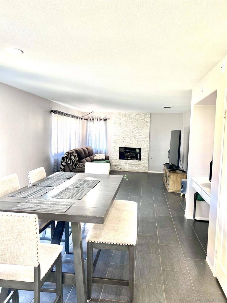 Menifee, CA 92585,28454 saddlecrest