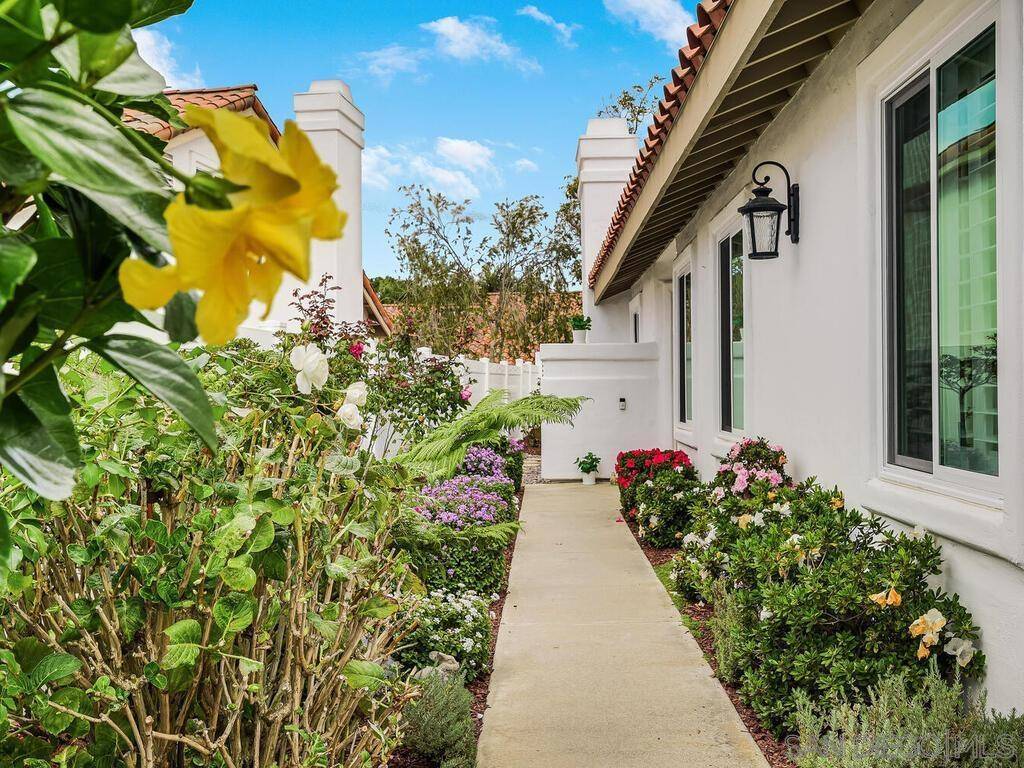 Oceanside, CA 92056,4744 AGORA WAY