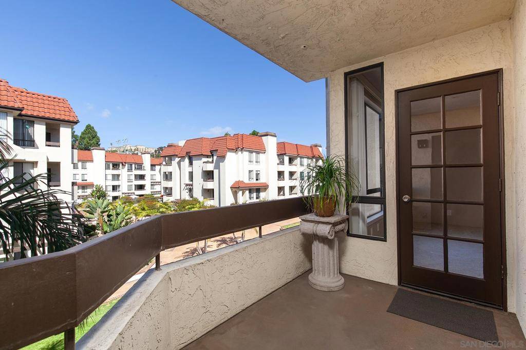 San Diego, CA 92110,5865 FRIARS RD #3306