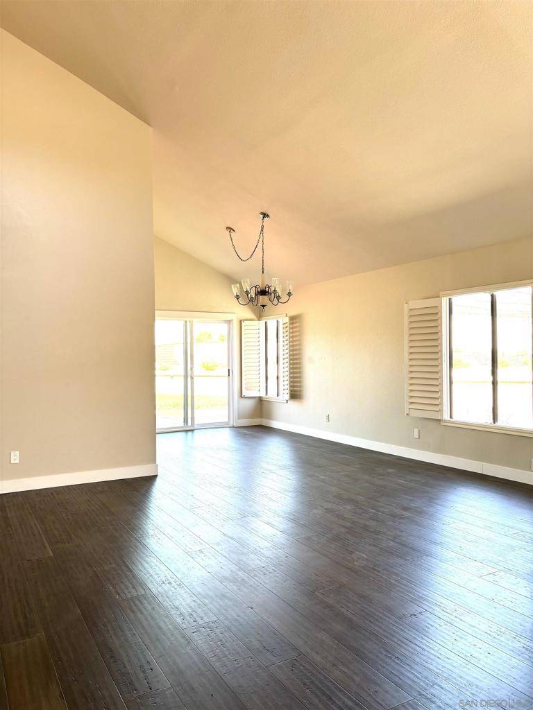 Escondido, CA 92029,672 CHATEAU PLACE