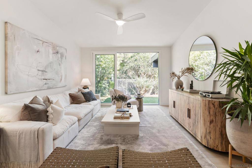 San Diego, CA 92117,4543 Moraga Ave